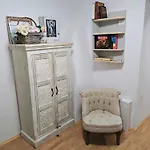アパート Mudra Sova